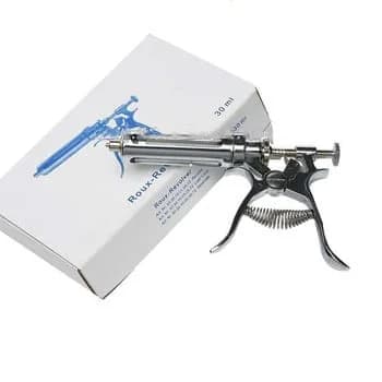 Automatic syringe