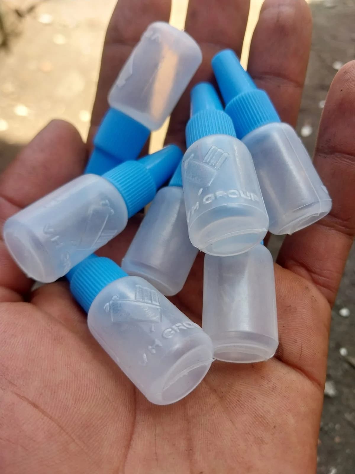 Vaccine droppers